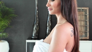 PornProsNetwork - Alyssia Kent seduce in shower