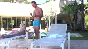 SpyFam - Stepsister Elsa Jean helps with nailing