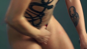 Deeper.com: Ashley Lane & Jax Slayher handjob