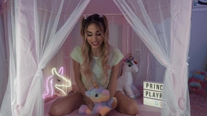 Inserted: Inked Delilah Day masturbating scene