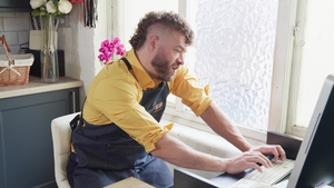 Brazzers: Customer Melissa Rides Xander in Cowgirl Style